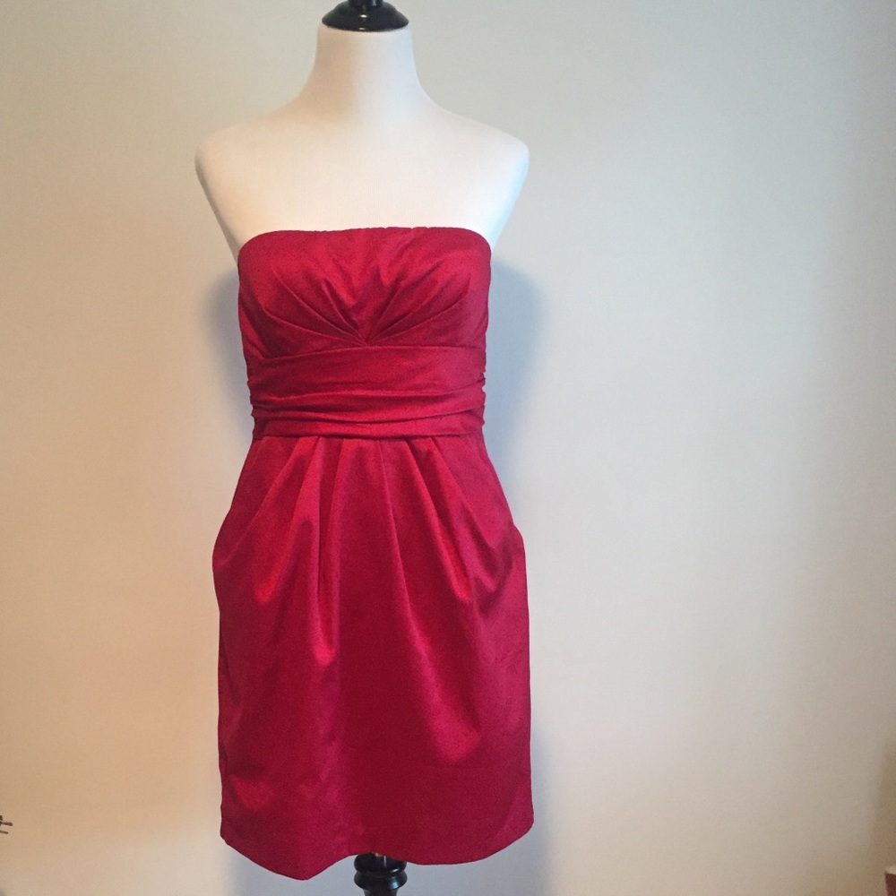 David’s bridal red strapless dress with pockets